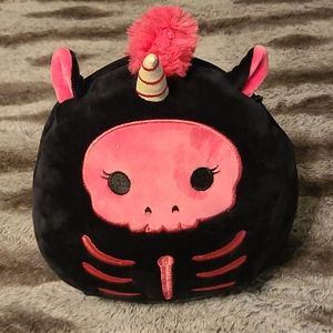 Squishmallow (Sketlana)